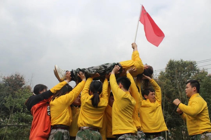 水思源——熔煉團(tuán)隊(duì)、拓展未來(lái)！